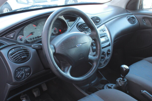 Ford Focus I · Рестайлинг, 2001 г.
