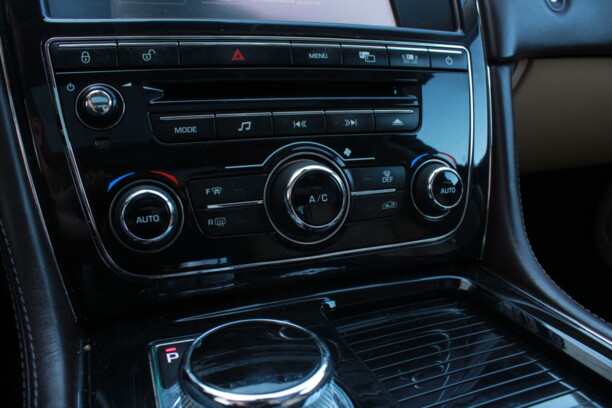 Jaguar XJ X351, 2010 г.