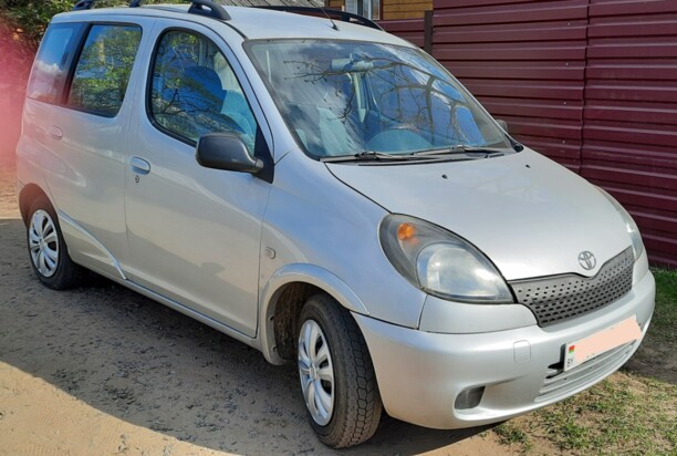 Toyota Yaris Verso, 2001 г.