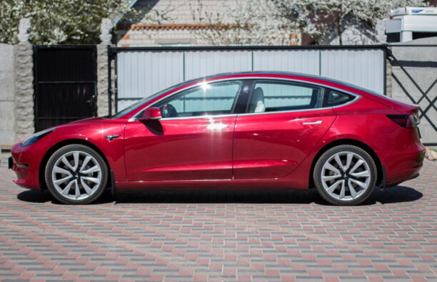Tesla Model 3, 2018 г.