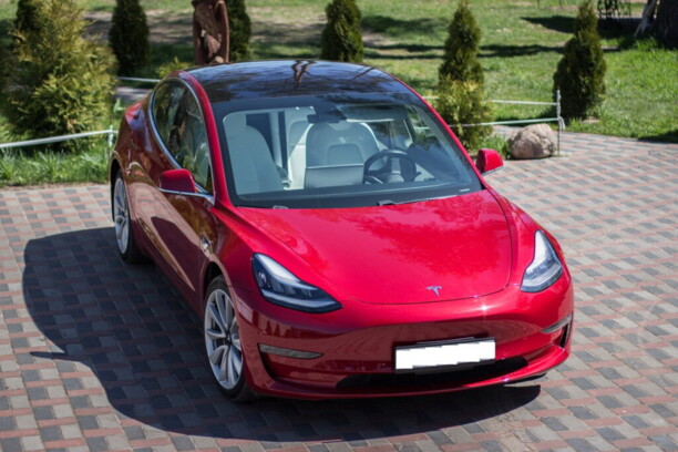 Tesla Model 3, 2018 г.