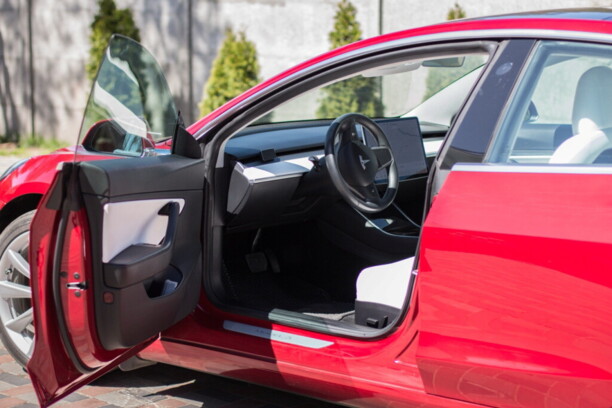 Tesla Model 3, 2018 г.