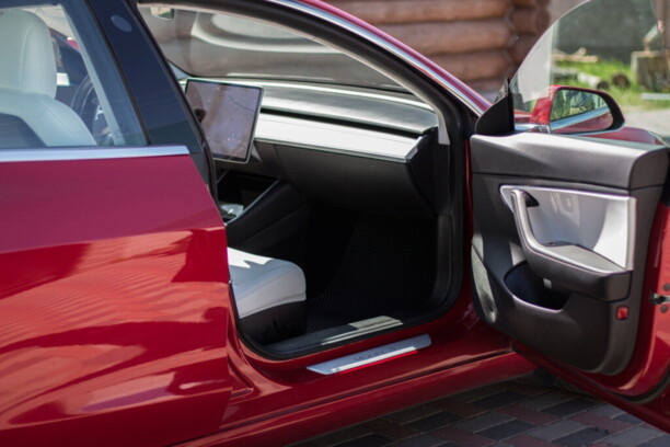 Tesla Model 3, 2018 г.