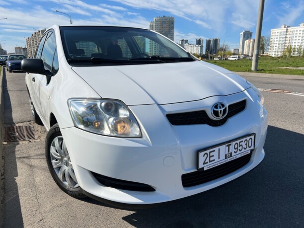 Toyota Auris I (E150), 2009 г.