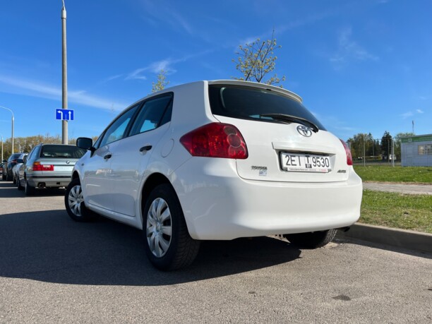 Toyota Auris I (E150), 2009 г.