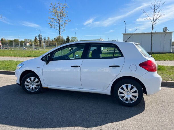 Toyota Auris I (E150), 2009 г.