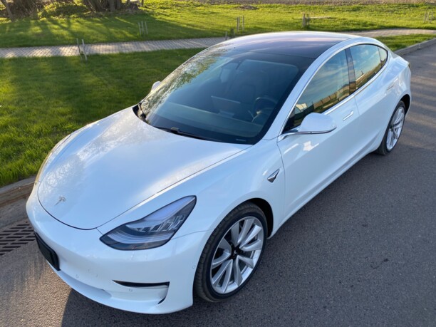 Tesla Model 3, 2018 г.