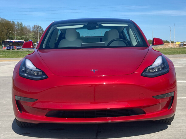 Tesla Model 3, 2018 г.