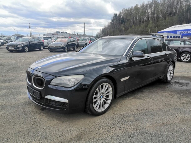 BMW 7 серия F02 (Long), 2011 г.