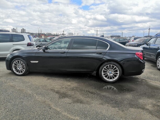 BMW 7 серия F02 (Long), 2011 г.