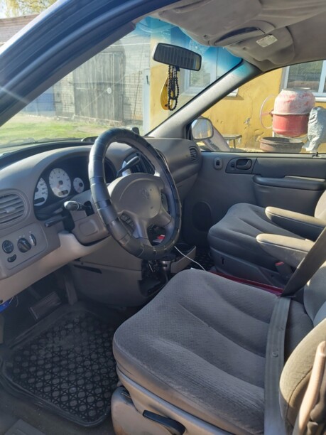 Dodge Caravan IV, 7 мест, 2002 г.