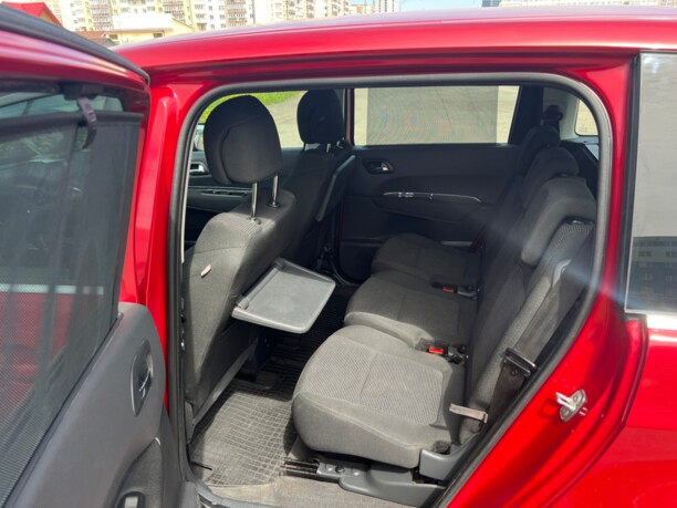 Peugeot 5008 I, 7 мест, 2010 г.