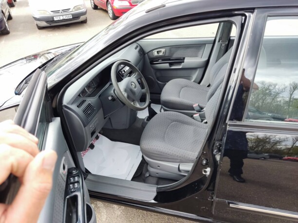 Kia Carens I · Рестайлинг, 2004 г.