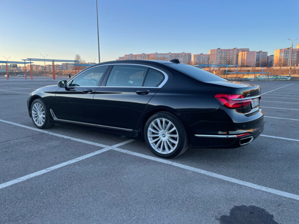 BMW 7 серия G12 (Long), 2016 г.