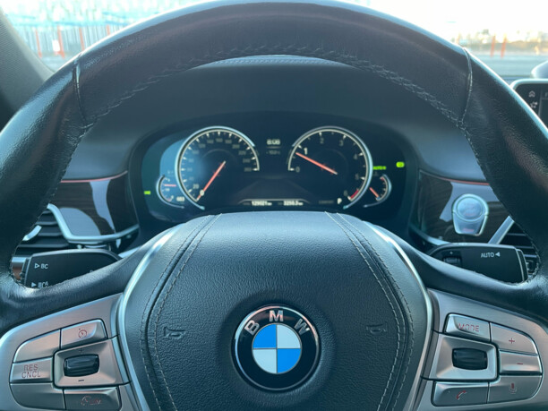 BMW 7 серия G12 (Long), 2016 г.
