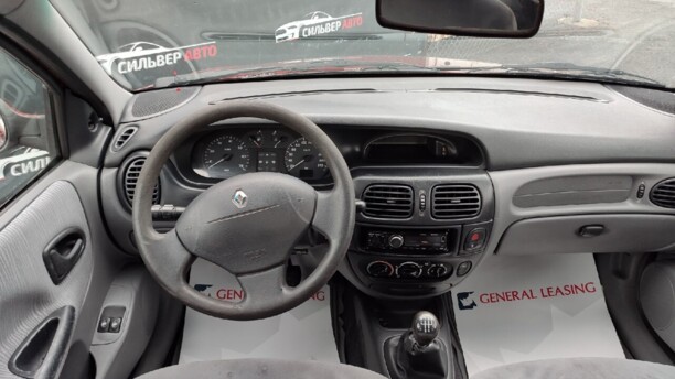 Renault Megane I · Рестайлинг, 2001 г.