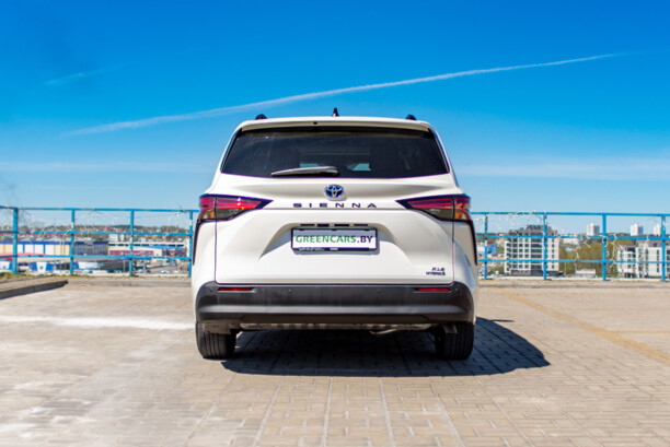 Toyota Sienna III (XL30), 7 мест, 2020 г.