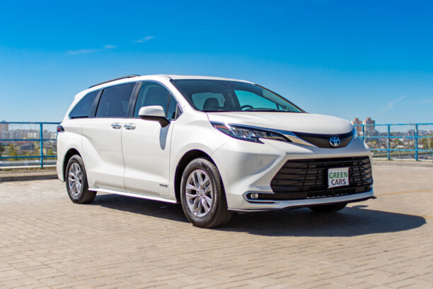 Toyota Sienna III (XL30), 7 мест, 2020 г.