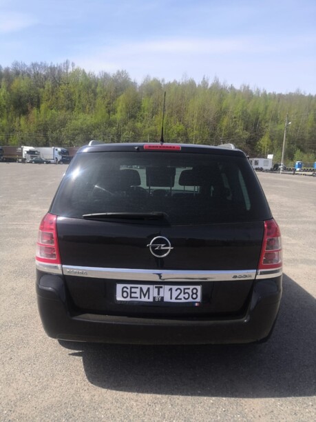 Opel Zafira B · Рестайлинг, 7 мест, 2010 г.