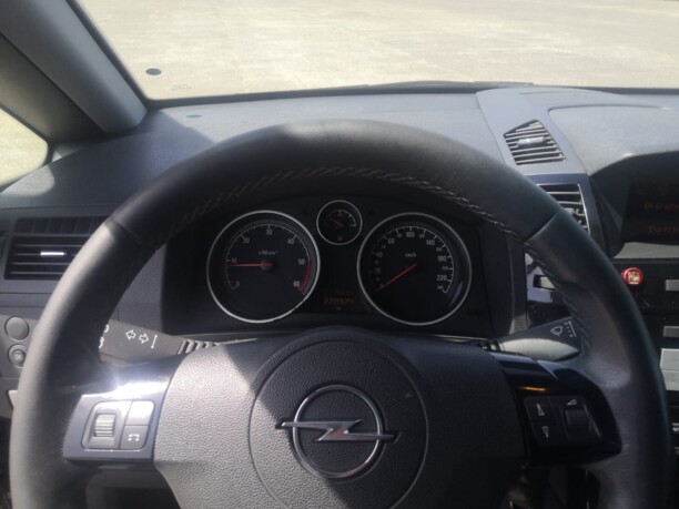 Opel Zafira B · Рестайлинг, 7 мест, 2010 г.