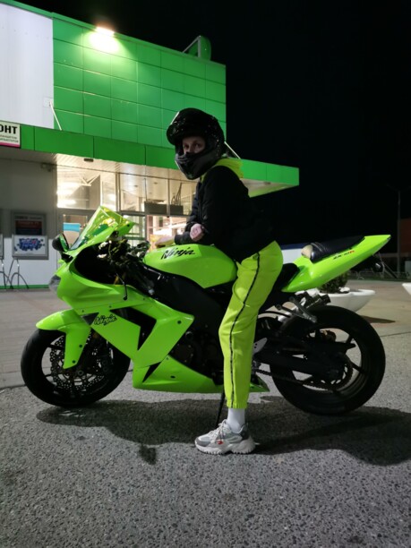 Kawasaki ZXR Kawasaki ninja ZX10R, 2005 г.