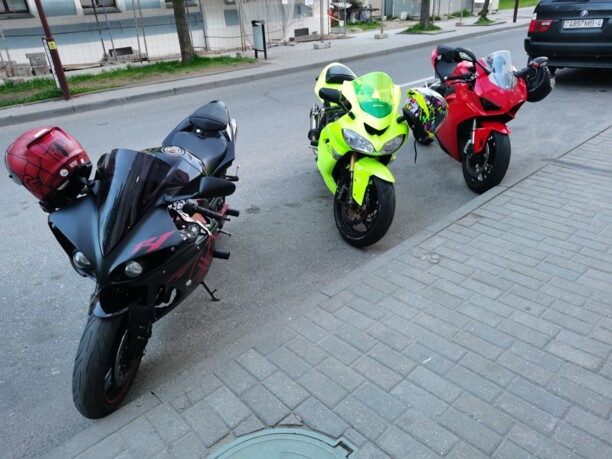 Kawasaki ZXR Kawasaki ninja ZX10R, 2005 г.