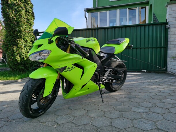 Kawasaki ZXR Kawasaki ninja ZX10R, 2005 г.