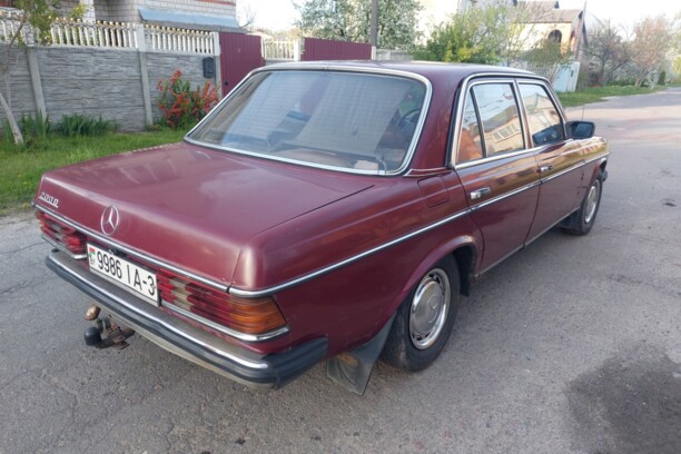 Mercedes-Benz E-Класс W123, 1983 г.