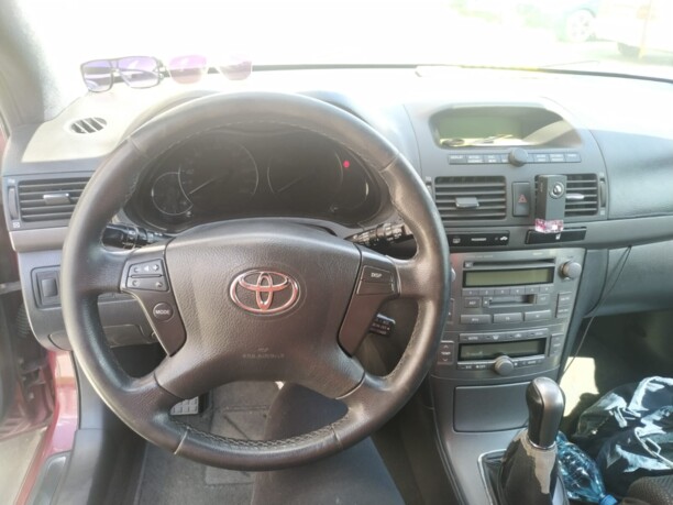 Toyota Avensis II (T250), 2004 г.