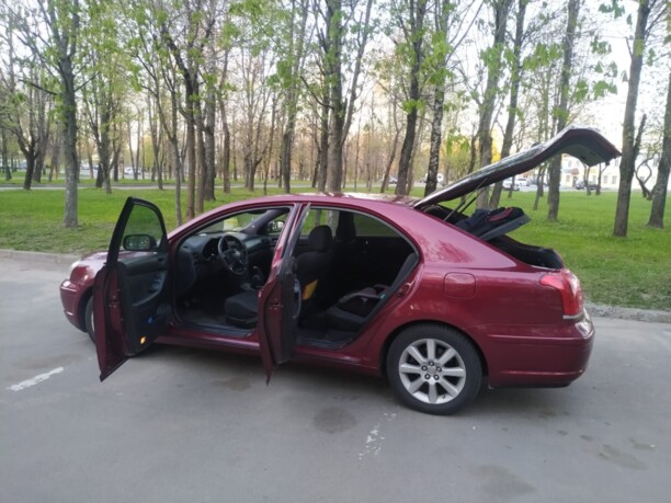 Toyota Avensis II (T250), 2004 г.