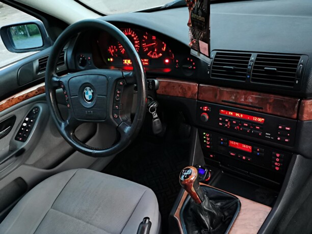 BMW 5 серия E39, 2000 г.