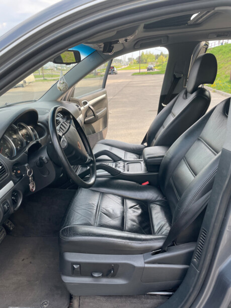 Porsche Cayenne 955, 2004 г.