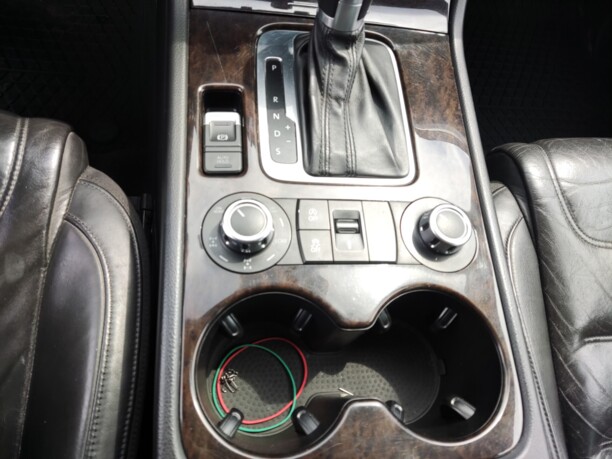 Volkswagen Touareg II, 2010 г.