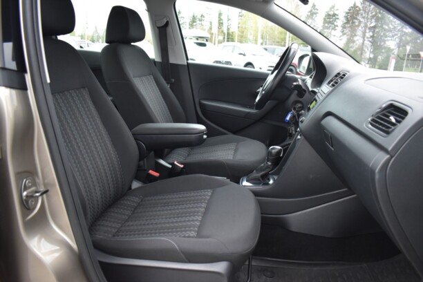 Volkswagen Polo Sedan I · Рестайлинг, 2015 г.
