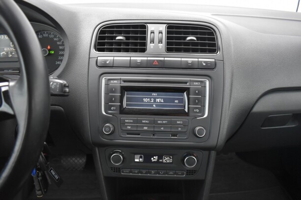 Volkswagen Polo Sedan I · Рестайлинг, 2015 г.
