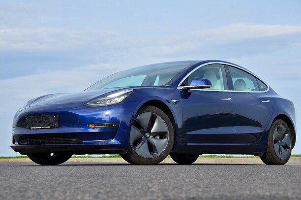 Tesla Model 3, 2019 г.