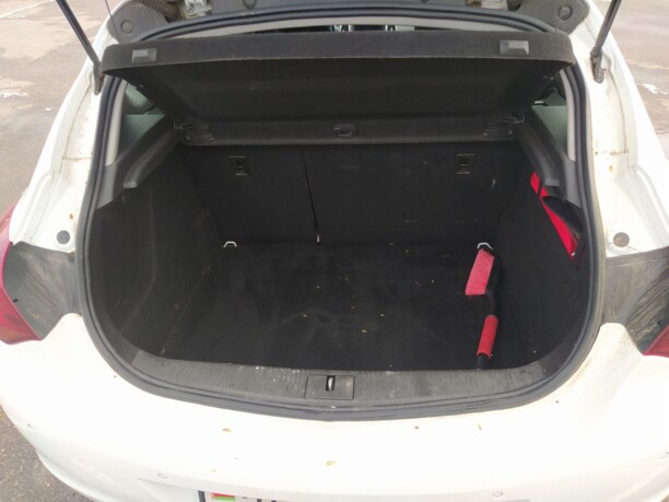 Opel Astra J, 2010 г.