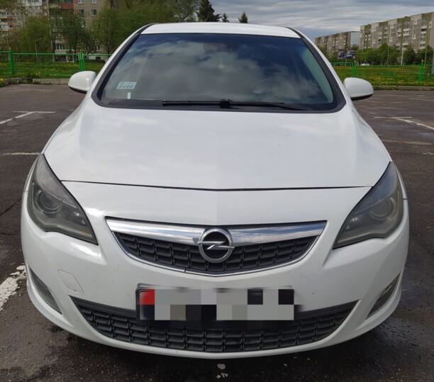 Opel Astra J, 2010 г.