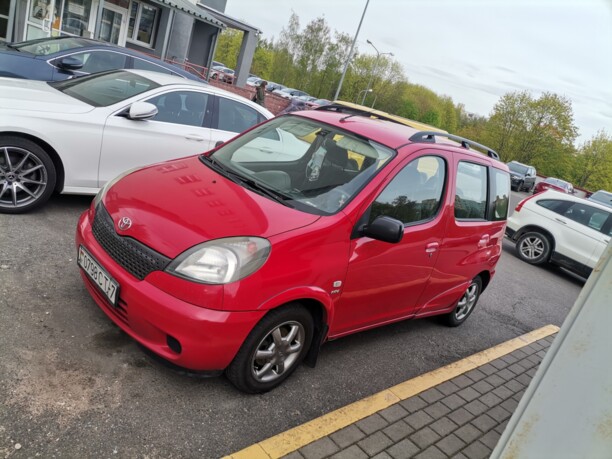 Toyota Yaris Verso, 2002 г.