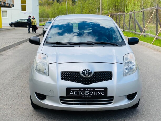Toyota Yaris II (XP9), 2008 г.
