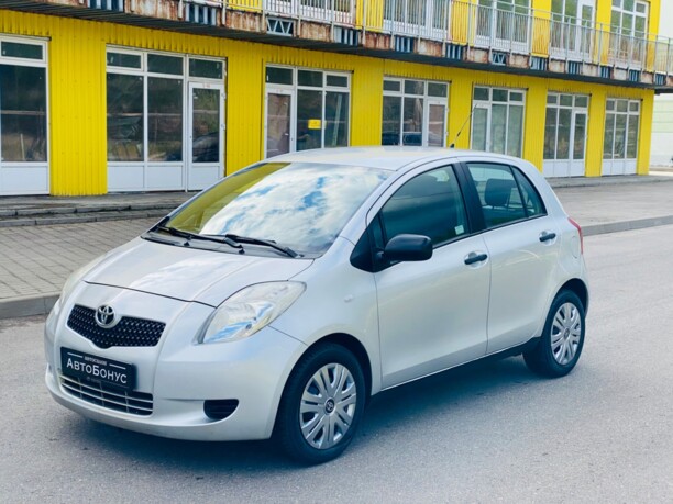 Toyota Yaris II (XP9), 2008 г.