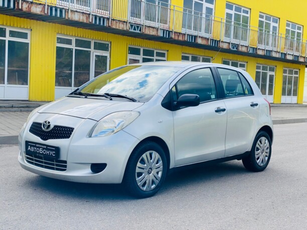 Toyota Yaris II (XP9), 2008 г.