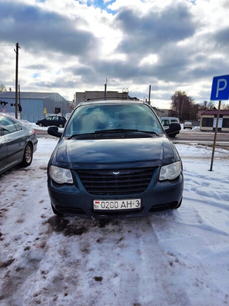 Chrysler Grand Voyager IV, 7 мест, 2005 г.