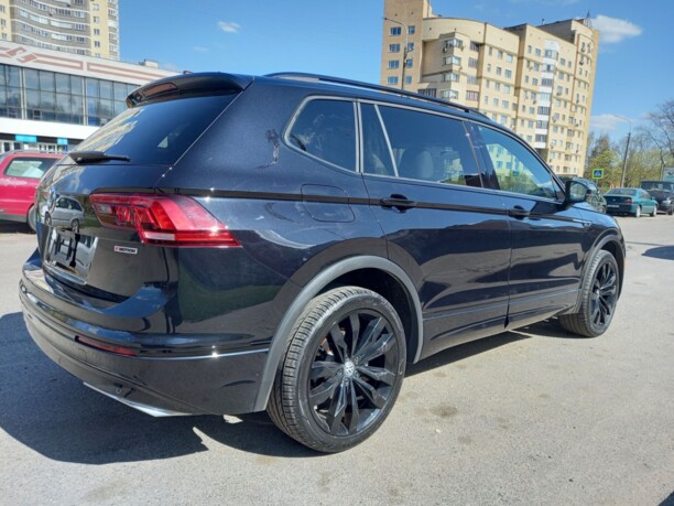 Volkswagen Tiguan II, 7 мест, 2020 г.
