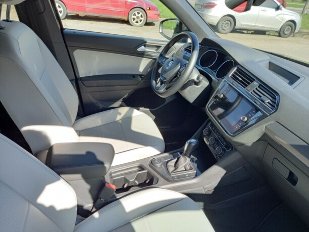 Volkswagen Tiguan II, 7 мест, 2020 г.