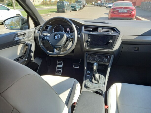 Volkswagen Tiguan II, 7 мест, 2020 г.