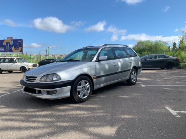 Toyota Avensis I (T220), 2000 г.
