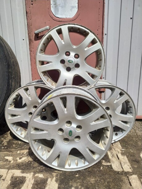 Land rover 9x19 5x120 4 шт.