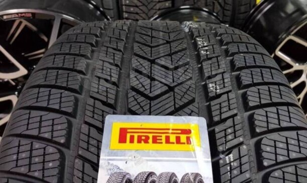 Легковые шины Pirelli Scorpion Winter 275/45 R20 4 шт.