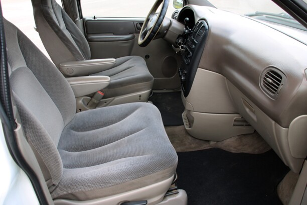 Dodge Caravan IV, 7 мест, 2003 г.
